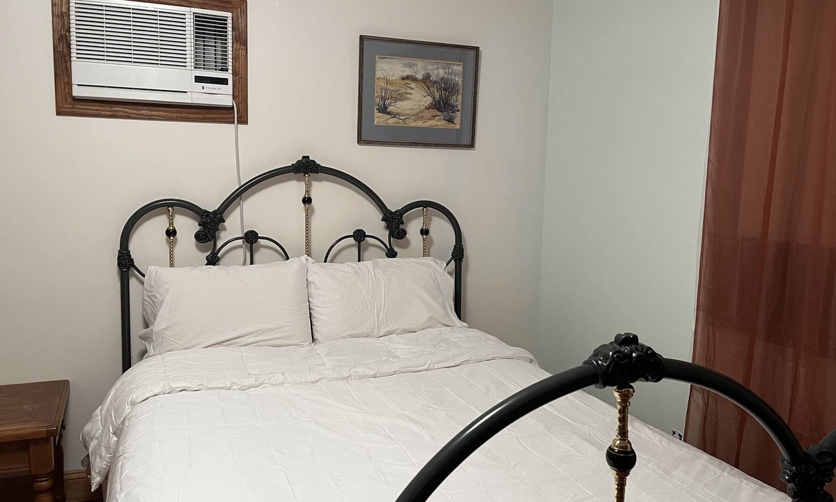 Lewiston Apartment | A Charming Suite