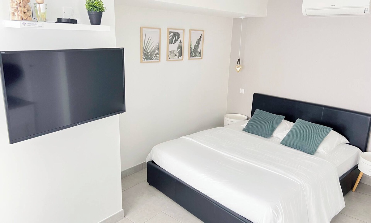 Chablis Apartment | A cocoon of relaxation in the heart of the vineyards and the most beautiful market in Burgundy.