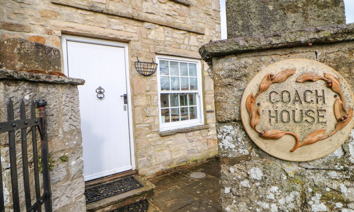 Fremington Cottage | A D Coach House
