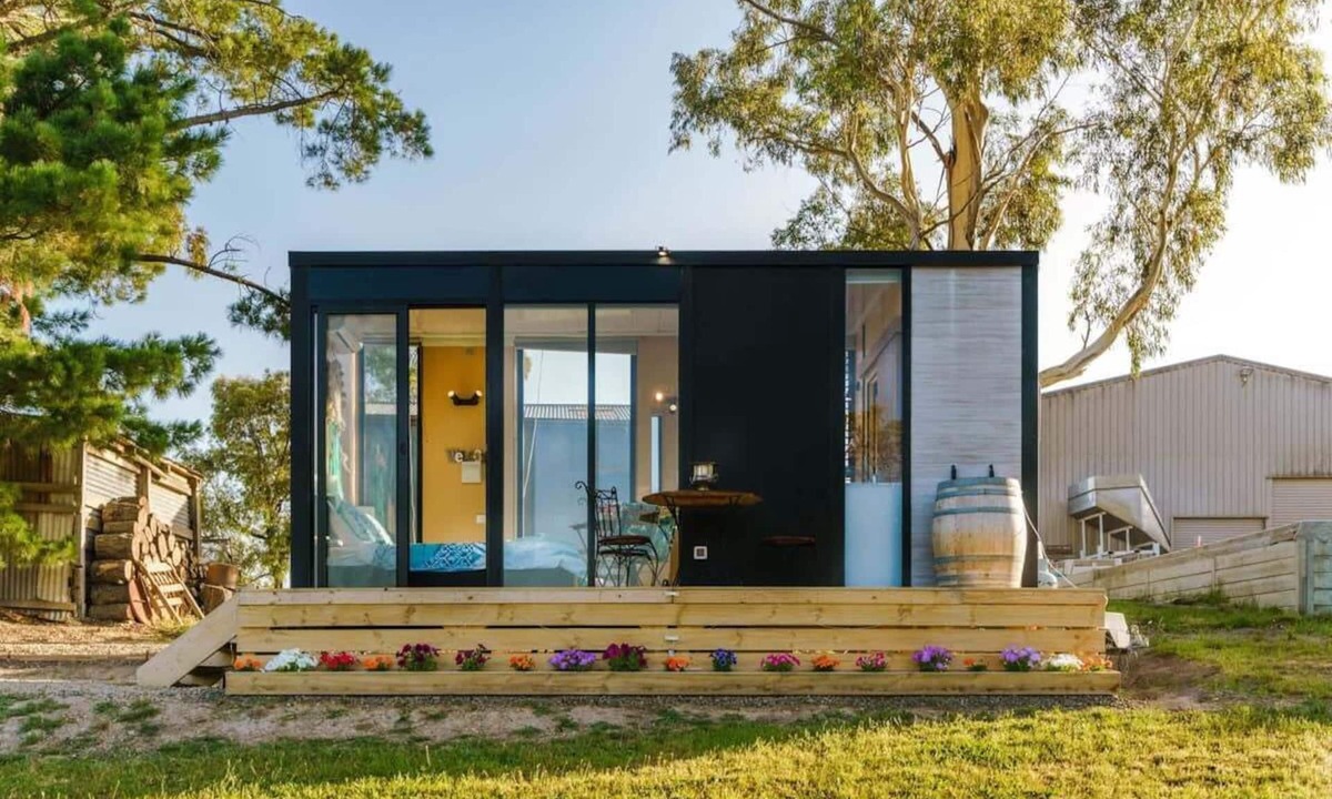 Dixons Creek House | A Dam Good View by Tiny Away