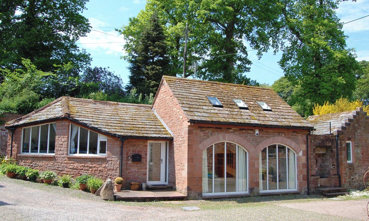 Lazonby Cottage | A delightful courtyard setting in the beautiful Eden Valley.