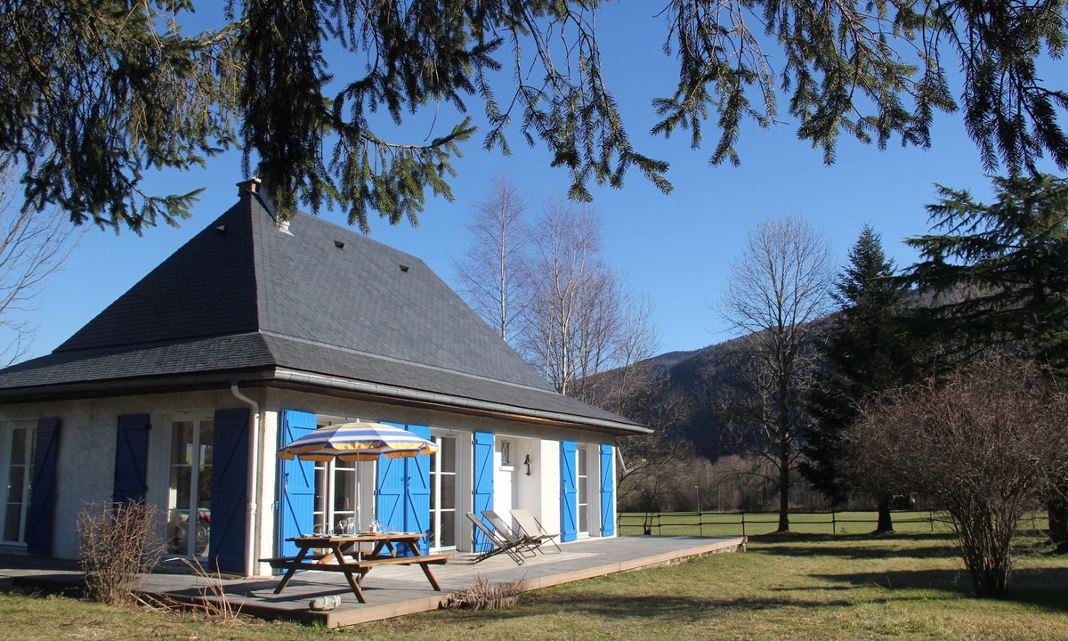 Aucun House | A detached house in the heart of the Pyrenees