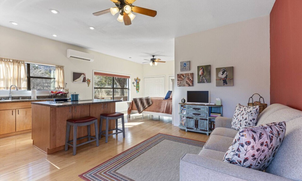Marfa House | A Far West Nest - Perfect for Birders!