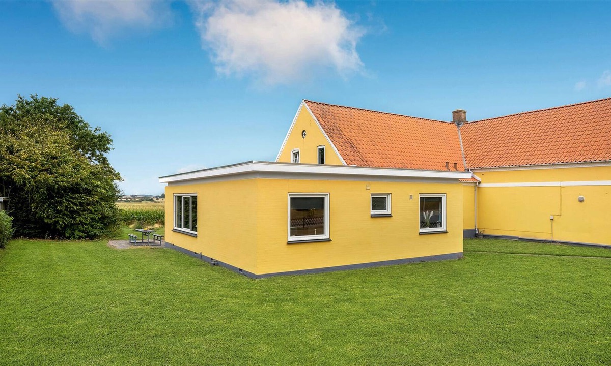 Haderslev Apartment | A few kilometers from the sea, you will find this beautiful vacation home in Diernæs Strand.