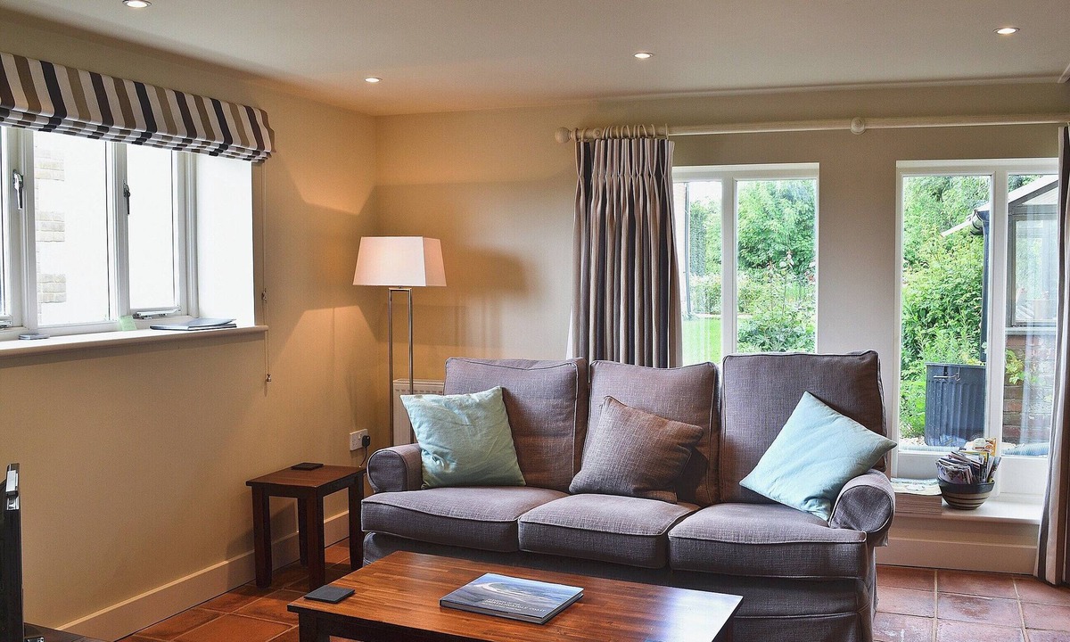 Diss Cottage | A former granary, set in an attractive quiet setting.