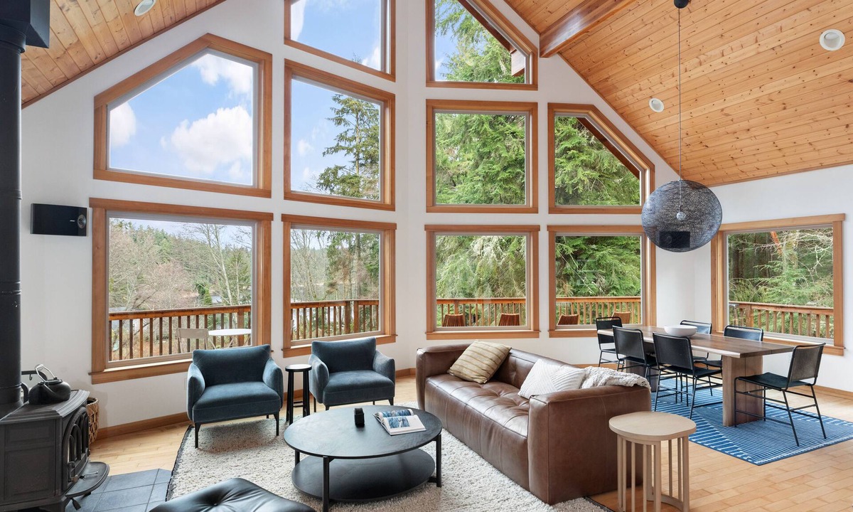 Langley Cabin | A-frame at Goss Lake