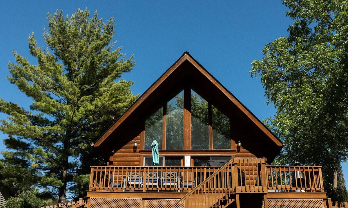 Salem Lakes Cabin | A Frame Cabin Near Multiple Lakes- Coffee Bar- King Bed- Arcade