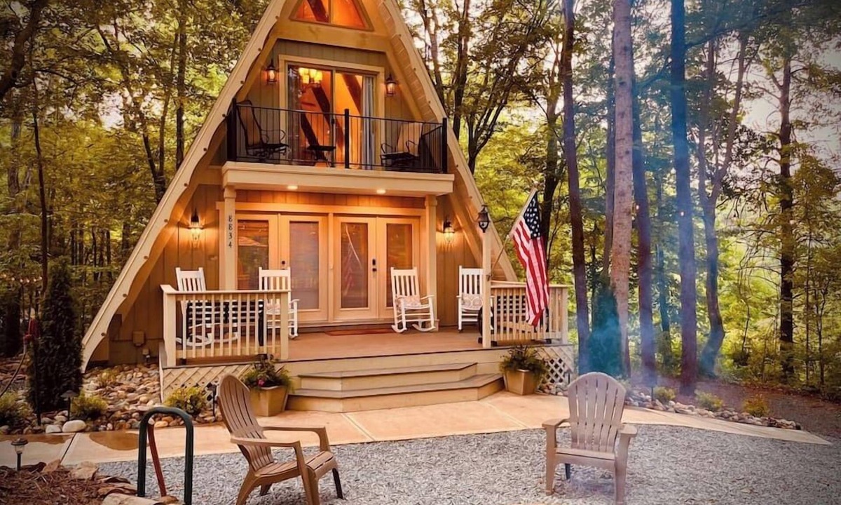 Mint Hill House | A Frame Cabin- Unplug and Rewind!