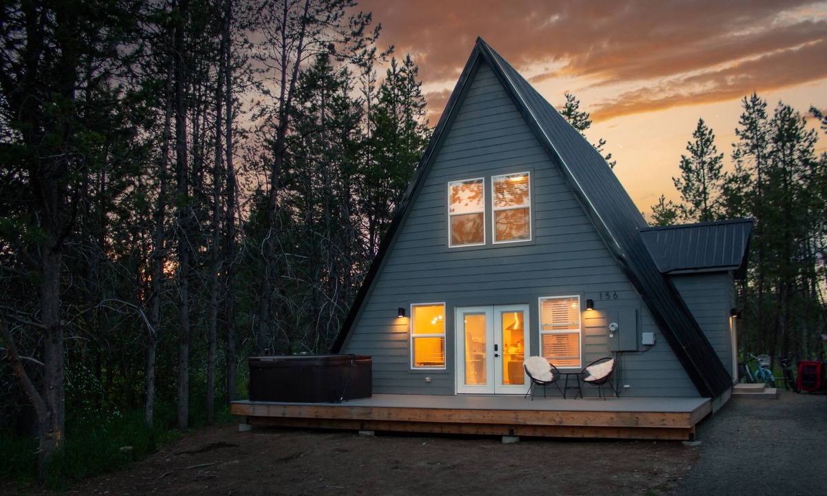 Donnelly House | A-frame Hot Tub Fire Pit Pet Friendly
