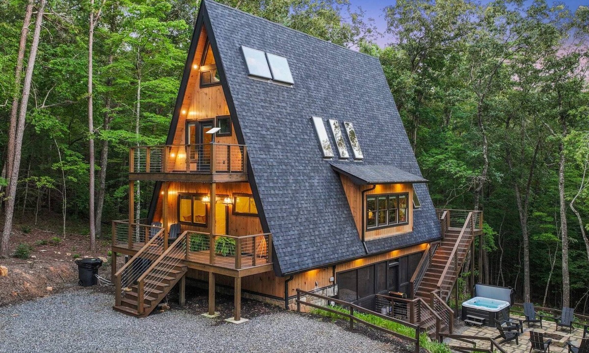 Morganton Cabin | A Frame Luxe Lodge ~ Secluded ~ Hot Tub ~ Fire Pit