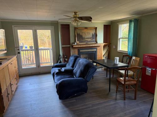 Fredericton Apartment | A fully self-contained one-bedroom apartment