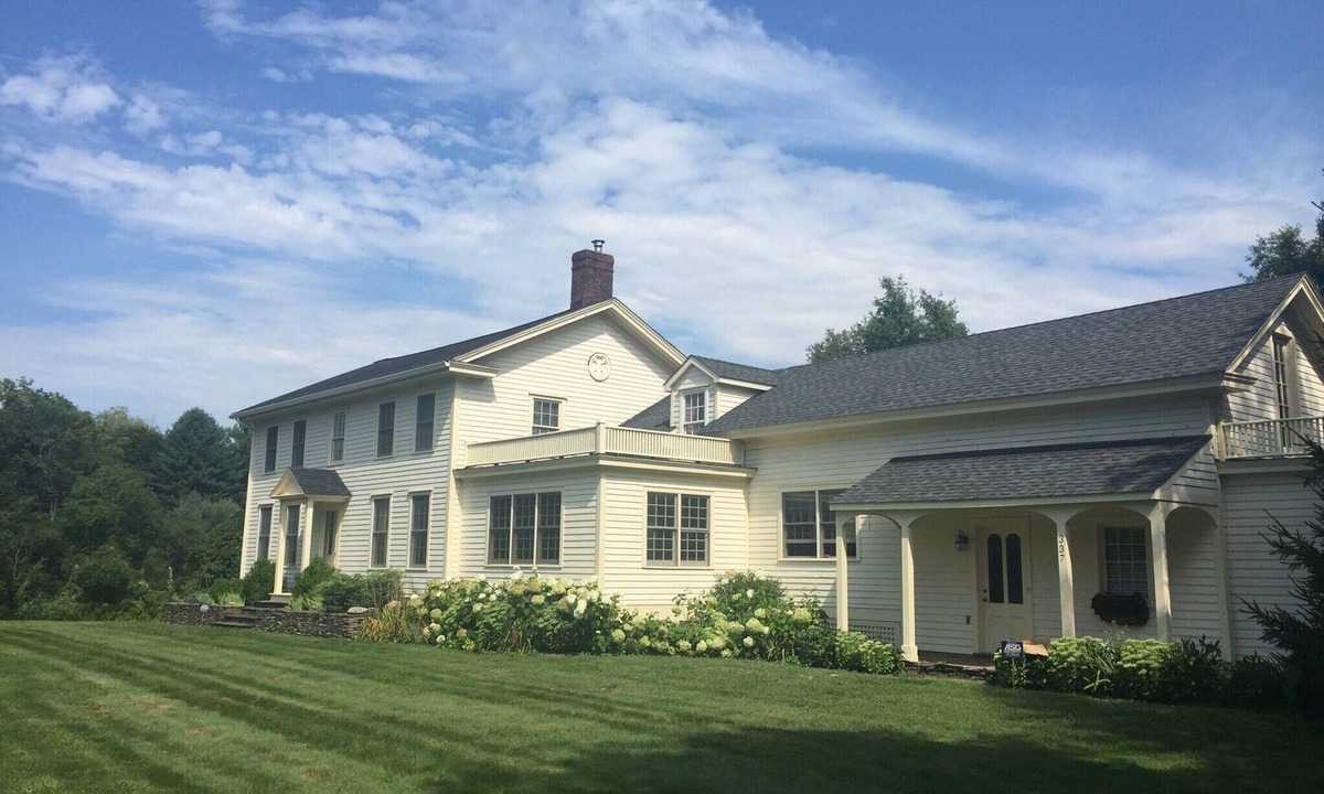 Great Barrington House | A Fun Farmhouse Near Ski Butternut
