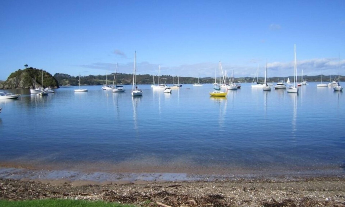 Kerikeri House | A Genuine Comfortable Kiwi Bach