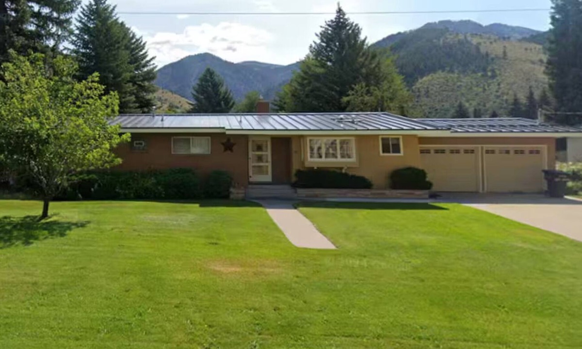 Afton House | A great family property! Mid-century modern house in town