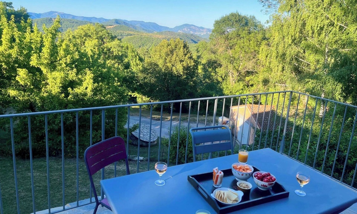 Montdardier House | A hiking and nature break in the heart of the Southern Cévennes. On the menu: garden, peace and space.