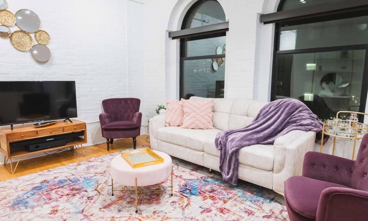 Old Market Apartment | A historic beautifully detailed suite, 1,300 square foot, corner loft in the heart of the Old Market