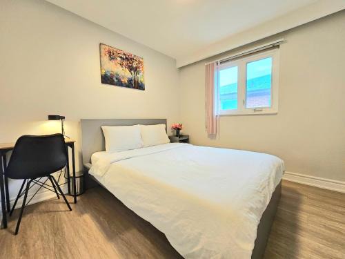 Pleasant View House | A Home Away-Cozy Guest Room in Toronto