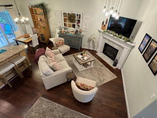 Bull Mountain House | A House On Catalina