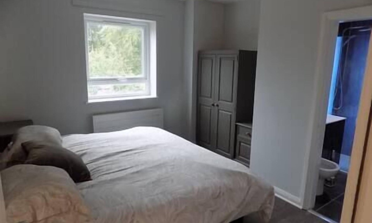 Bontnewydd House | A Huge Holiday Home. When SIZE is important.