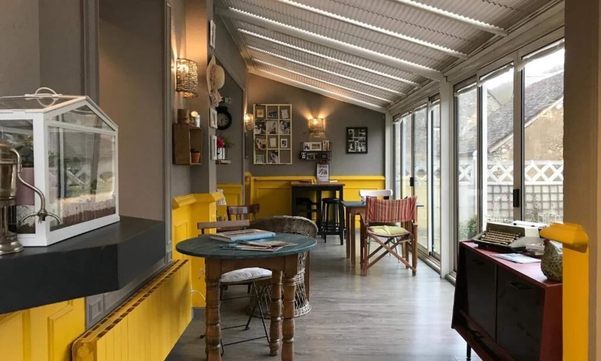 Molineuf Bed & Breakfast | A La Lettre Thé