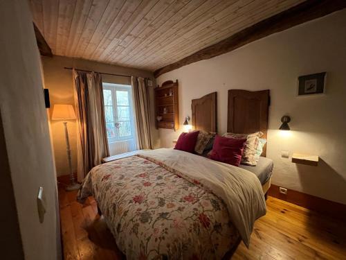 Roquefort-sur-Garonne Apartment | A L’Abri Du Loup