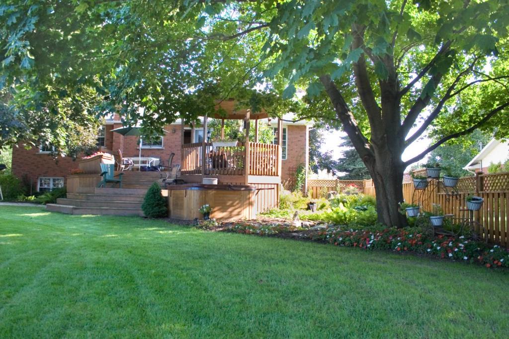 Virgil Bed & Breakfast | A Li'l Bit of Eden