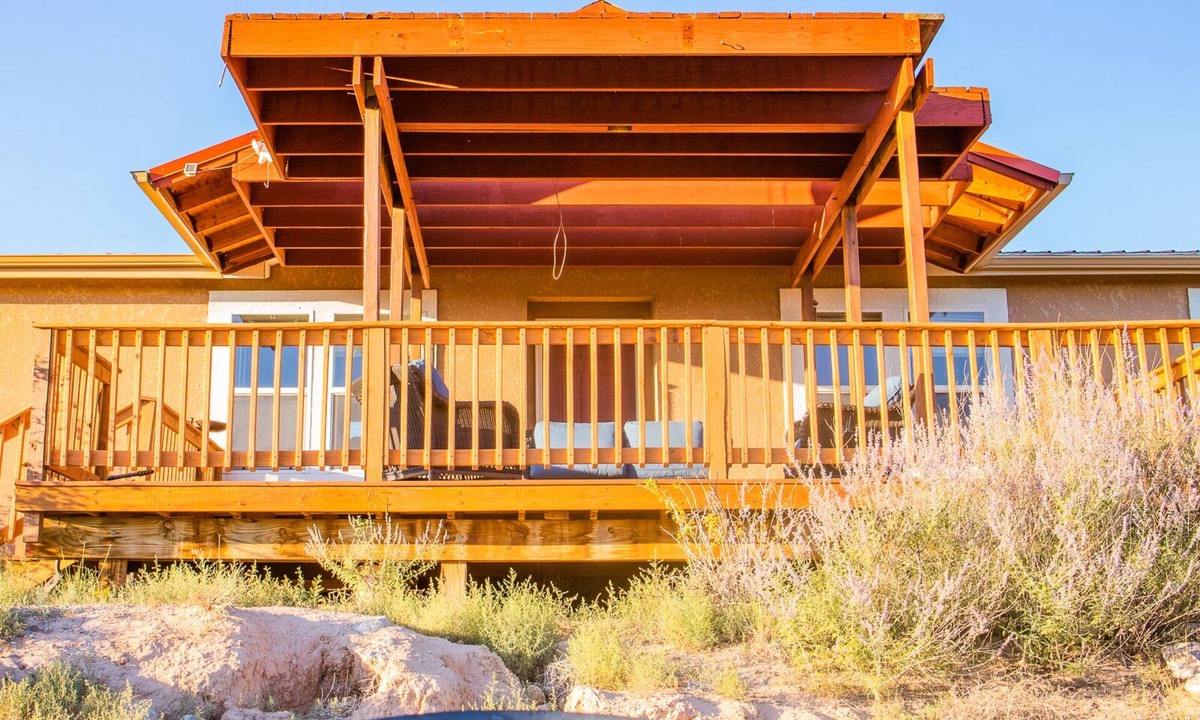 Medanales House | A light-filled home with views of the Jemez