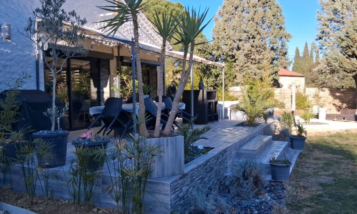 Laudun House | A little corner of paradise