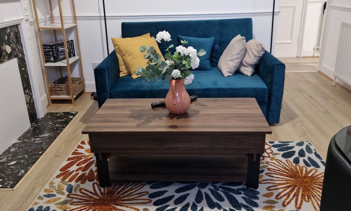 Lee Green Apartment | A lovel one bedroom.