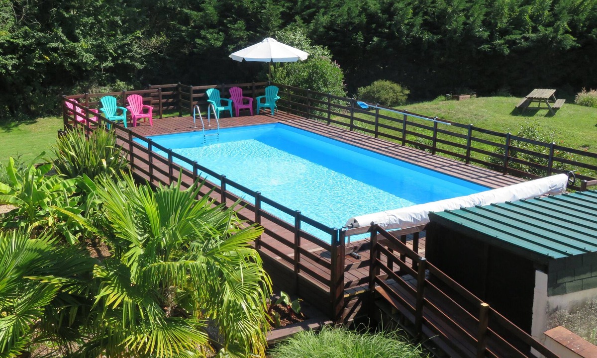 Abilly House | A lovely gite, well equipped, with private terraces and a shared heated pool