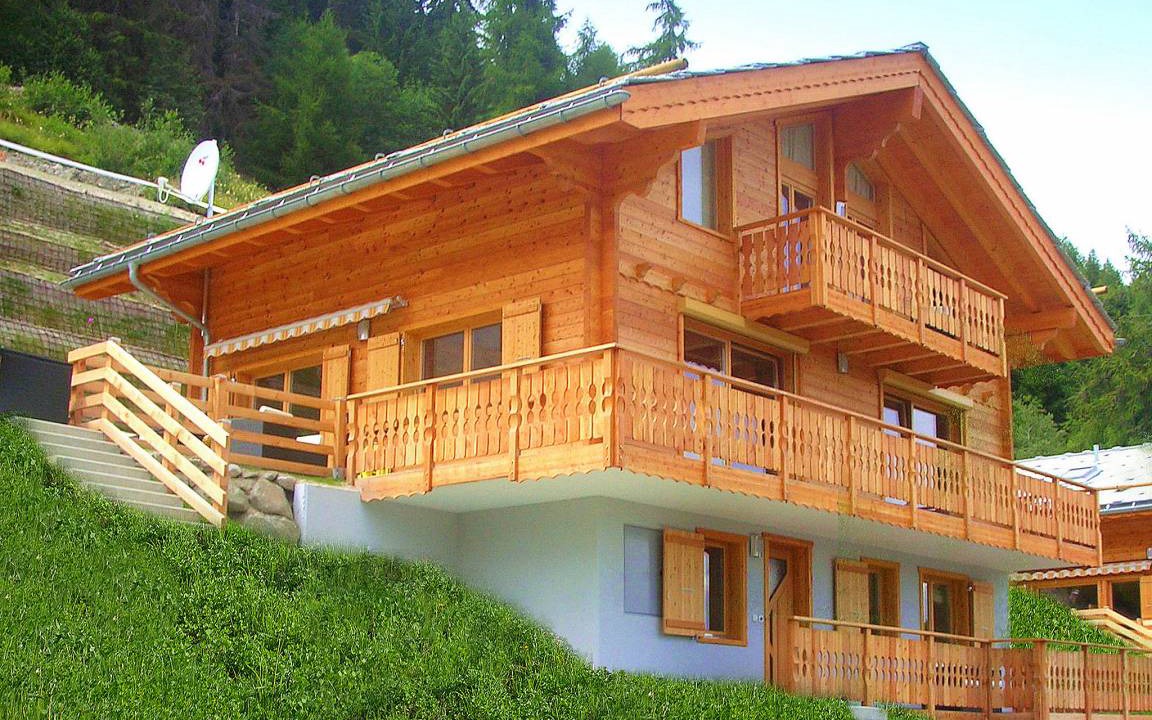 Vex House | A luxurious 12 person chalet with superb view.