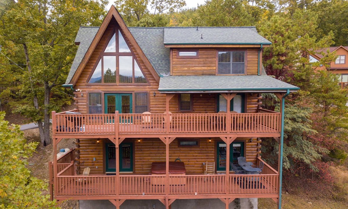 Townsend Cabin | A Majestic View III by Jackson Mountain Rentals