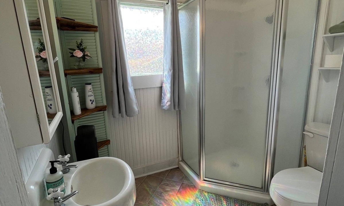 Metter House | a Metter Night's Sleep