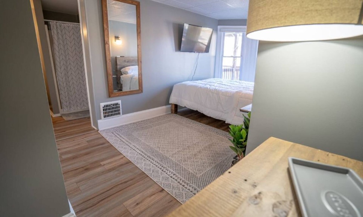 West Chester Apartment | A Moderns Space Downtown