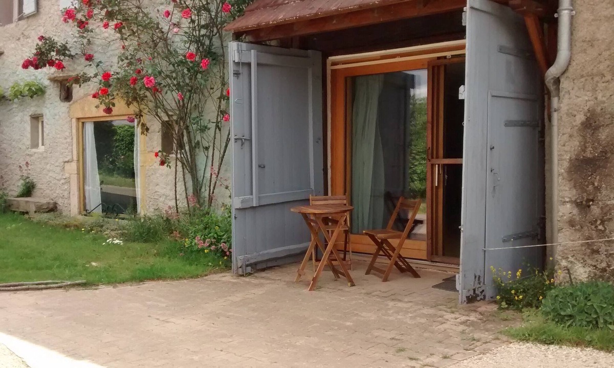 Saint-Ythaire Cottage | A nest in the stable