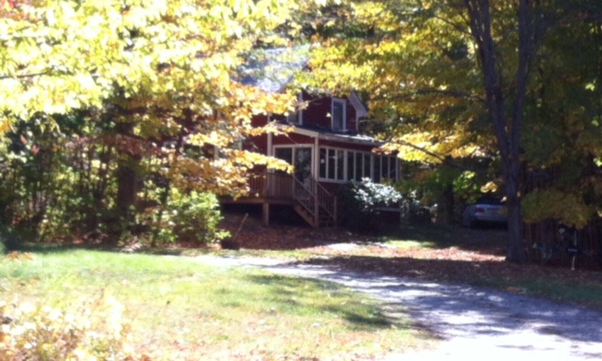 Huletts Landing House | A Paradise Escape at Lake George