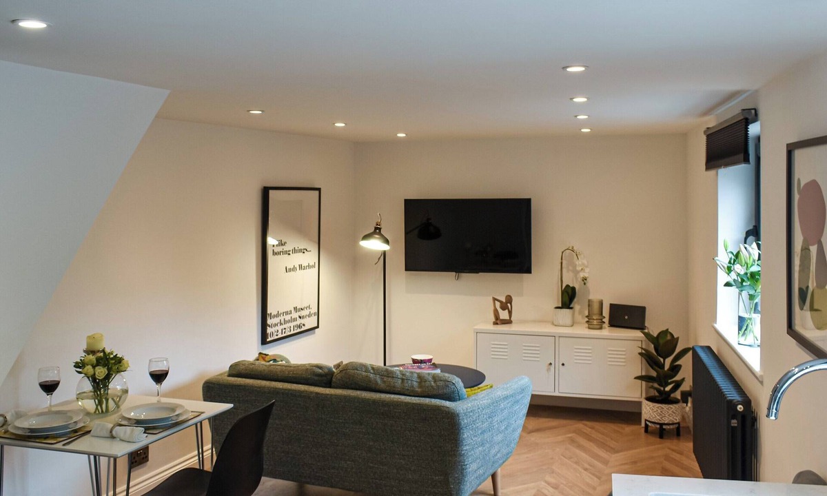 Knaresborough Cottage | A perfect base for couples to explore everything Yorkshire has to offer.