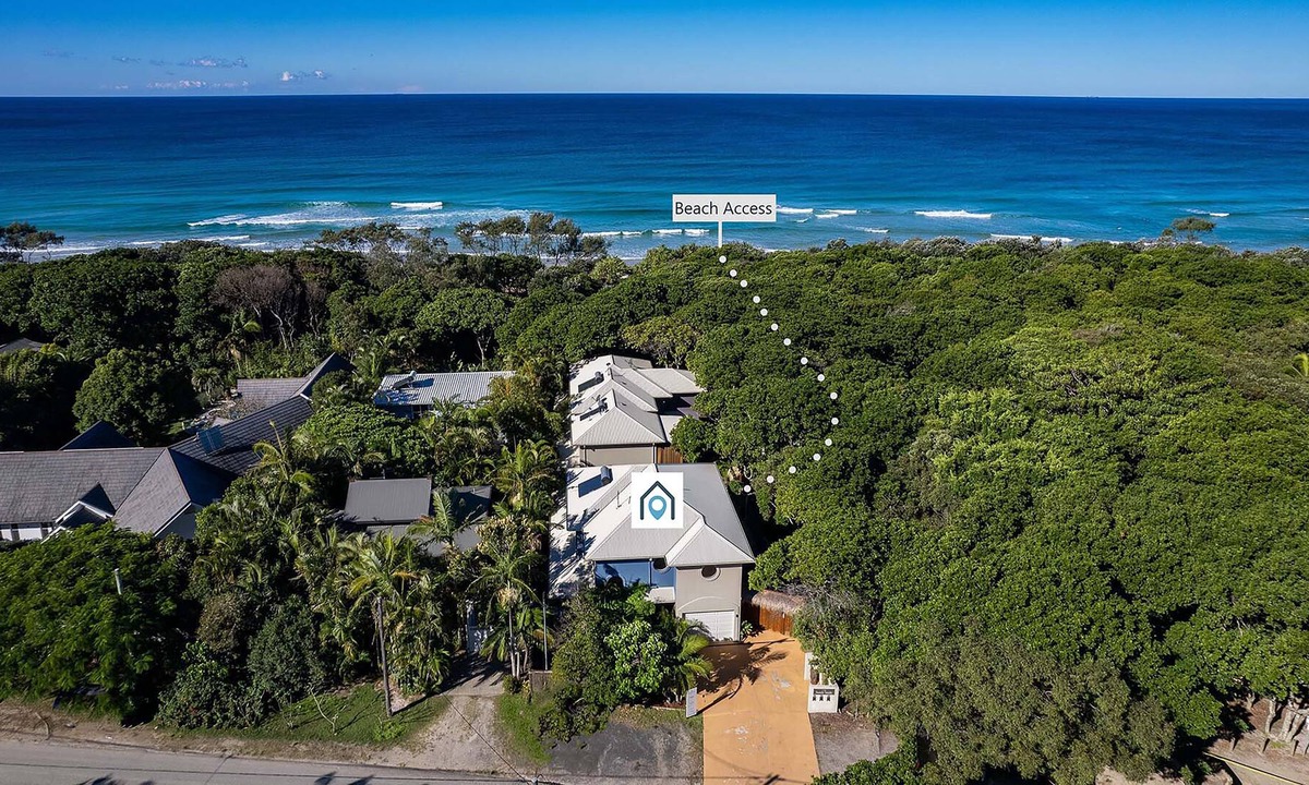 Suffolk Park Villa | A Perfect Stay - Suffolk House