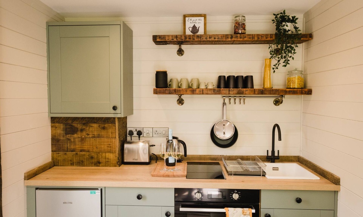 Marsden Cabin | A Place In The Pennines