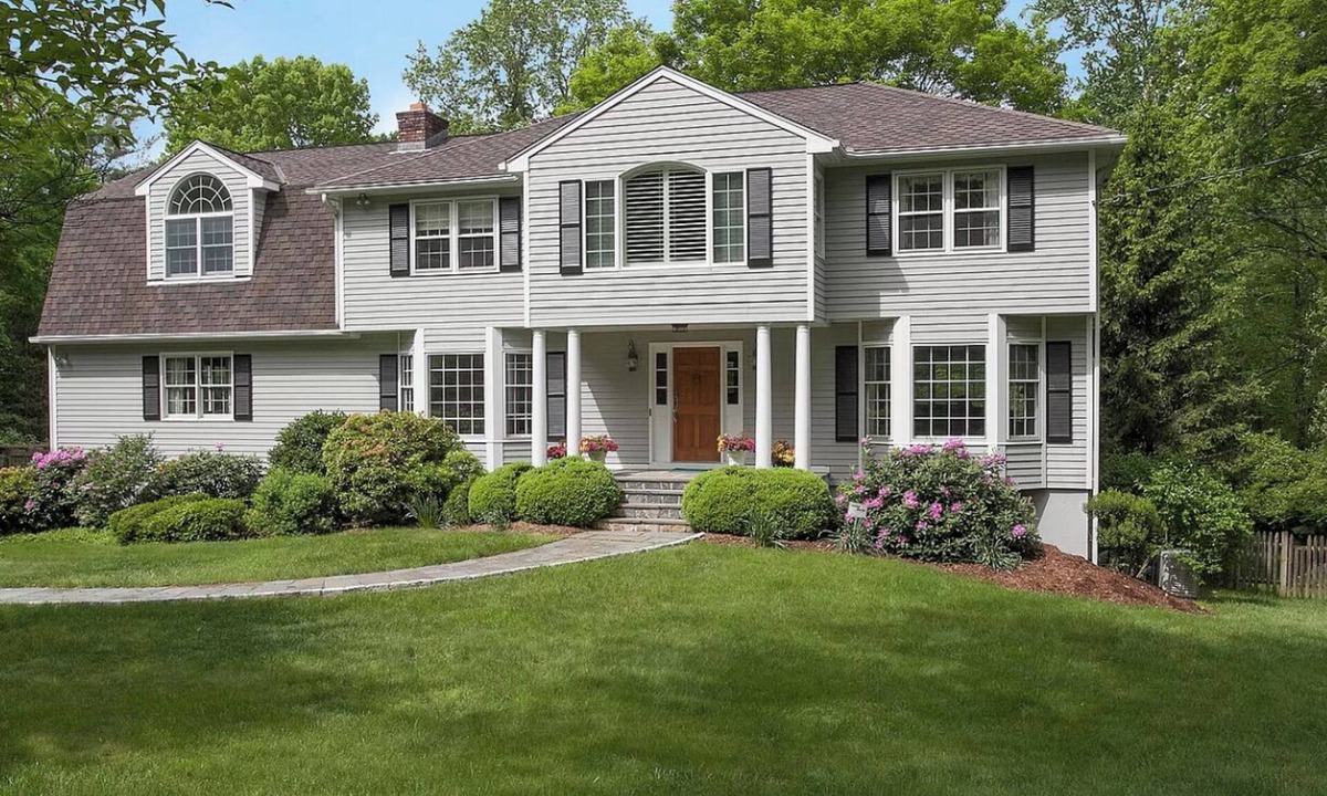 Weston House | A private room for any traveler