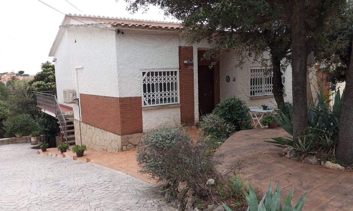 Sentmenat House | A quiet and relaxed place