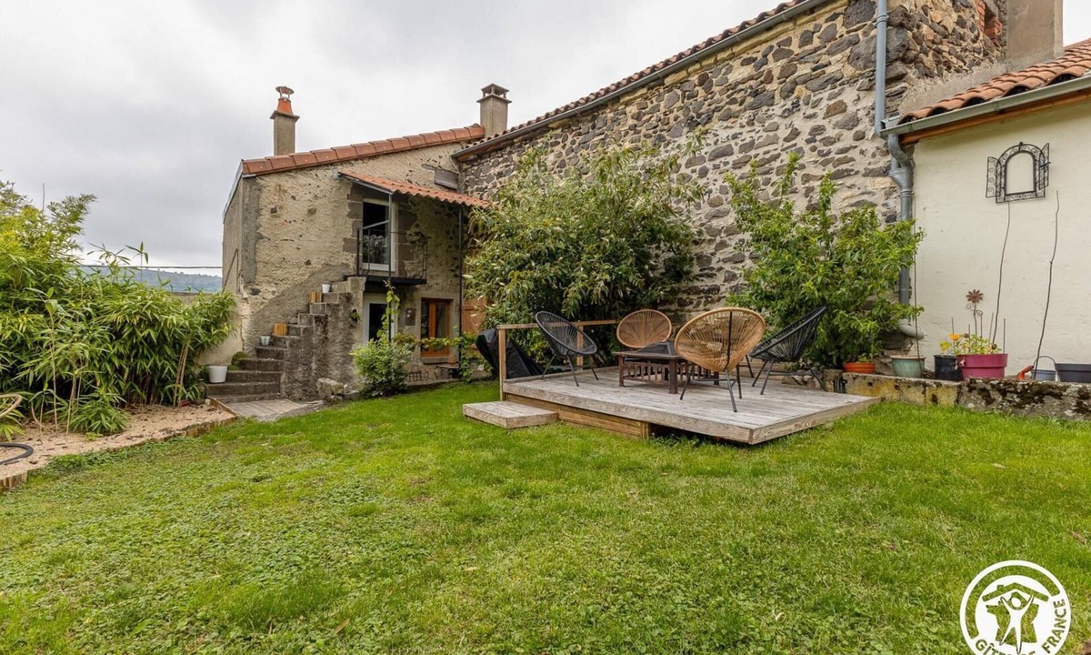 Saint-Floret House | A quiet corner 63