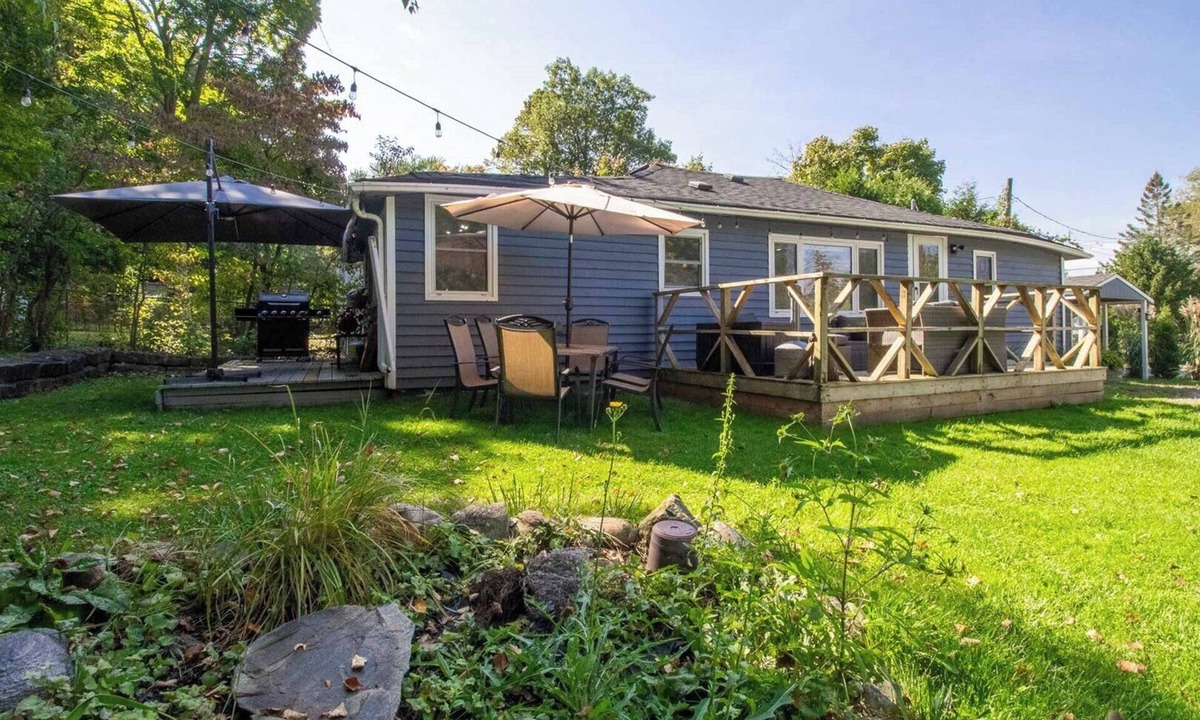 Scugog Cottage | A Ray of Sunshine on Scugog
