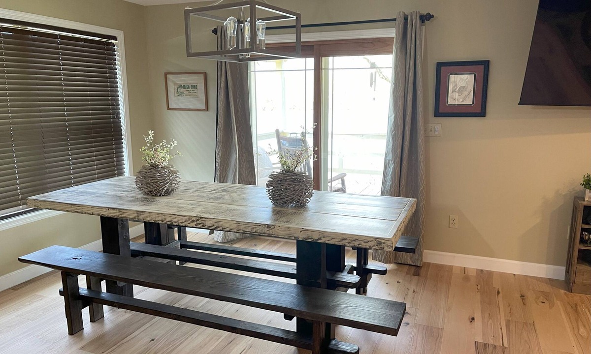 Pleasant Grove House | A River Runs Through It