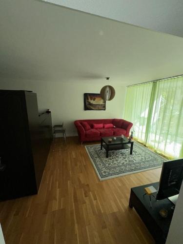 Wallisellen Apartment | A room in semi shared flat