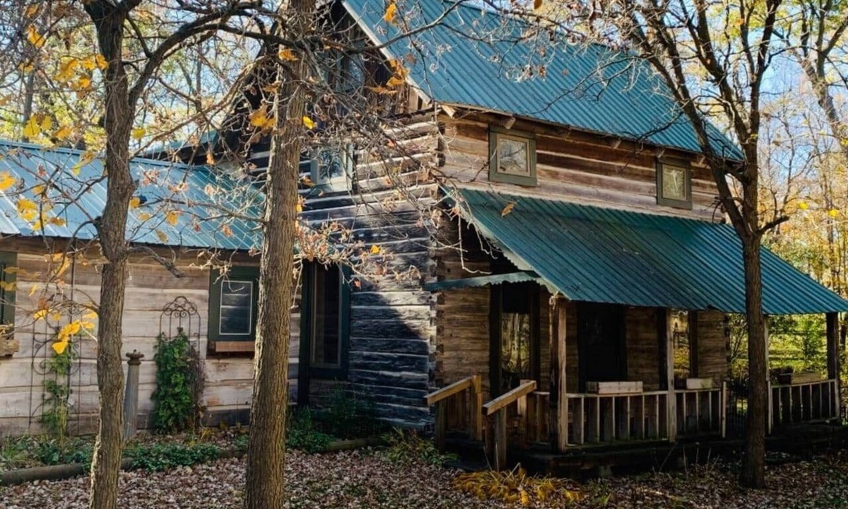 Meeker County House | A Rustic Cabin on Long Lake