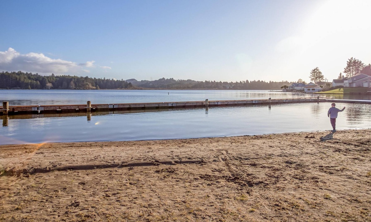 Roads End House | A Sea Breeze