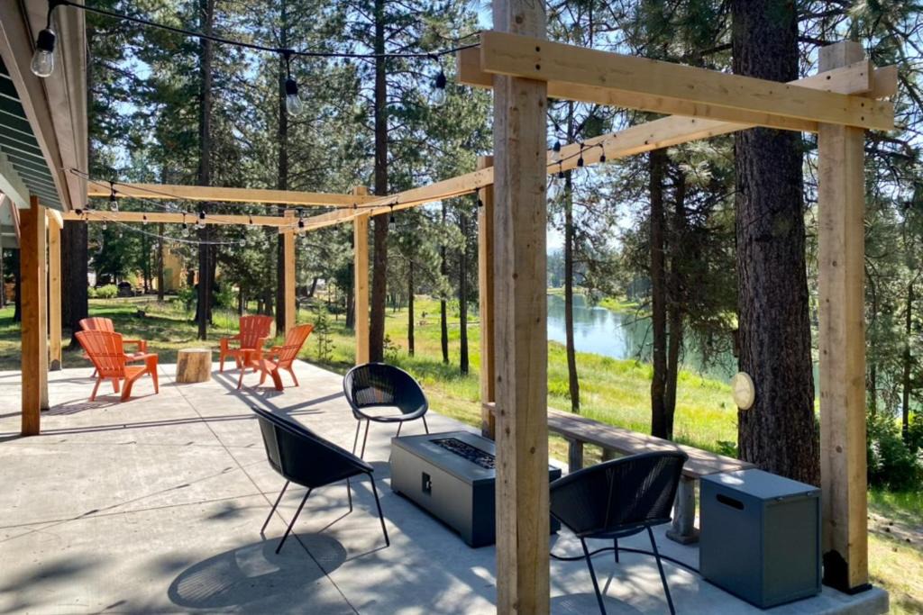 Three Rivers House | A Slice of Sunriver