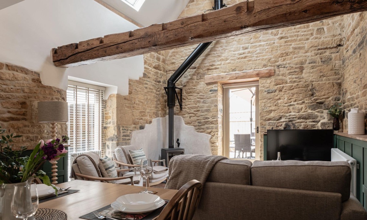 Moreton-in-Marsh Cottage | A spectacular barn conversion - Highgate