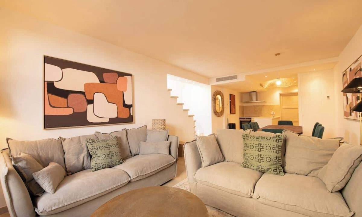 Saint-Tropez City Centre Apartment | A Splendid 4-BRTownhouse - St-Tropez